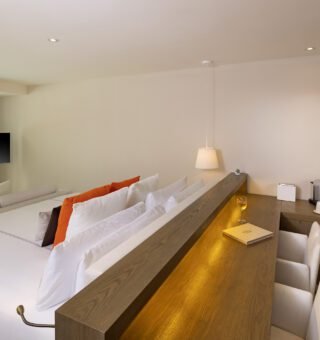 140bParadisusLosCabos-The Reserve Deluxe Swim-Up Suite