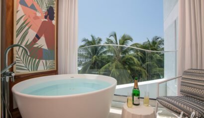 Sandals Dunns River – Mammee Bay Oversized Club Level Jr. Suite – Balcony (JS)