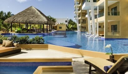 el-dorado-seaside-suites pool