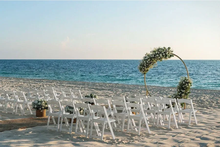 beach wedding