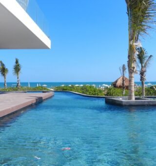 trs-coral-hotel pool