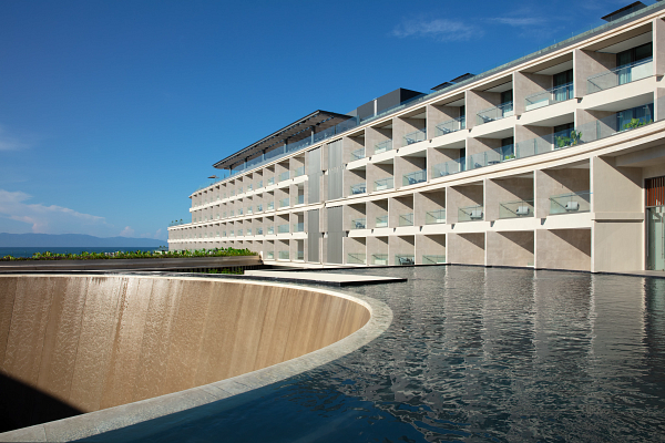 SEBMI-EXT-MirrorFountain-1A-CB