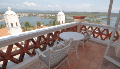 Grand Isla Navidad balcony