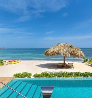 beach-villa-private-pool