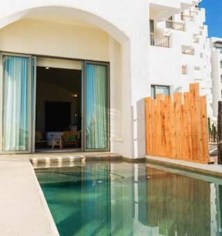 master-suite-plunge-pool