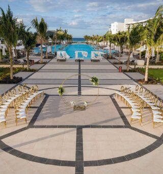 ocean-eden-bay-adults (4)