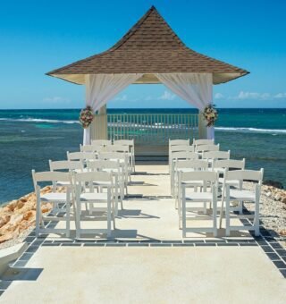 ocean-eden-bay-adults (6)